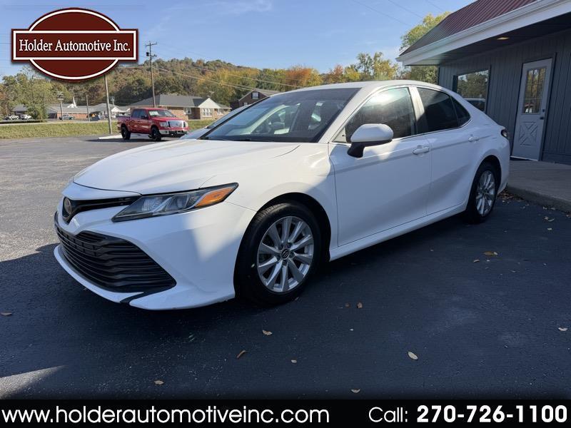 Toyota Camry SE 2020