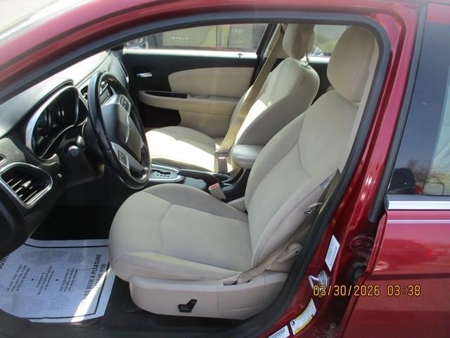 Chrysler 200 Limited 2012