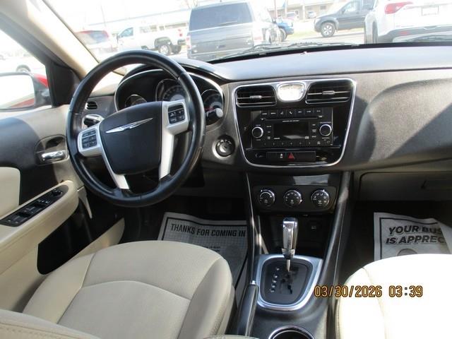 Chrysler 200 Limited 2012