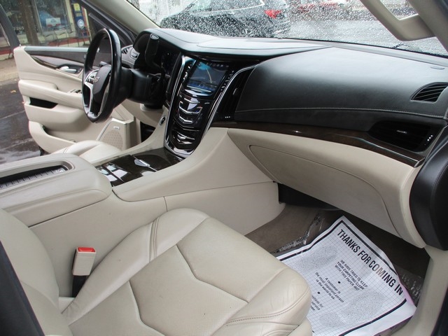 Cadillac Escalade Luxury 4WD 2018