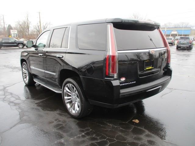 Cadillac Escalade Luxury 4WD 2018