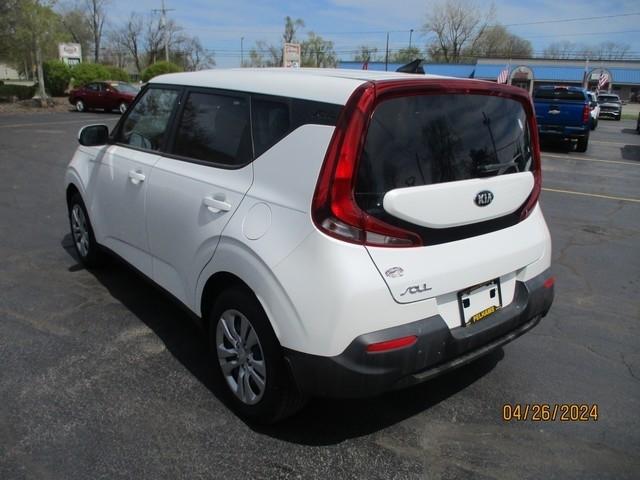 Kia Soul LX CVT 2021