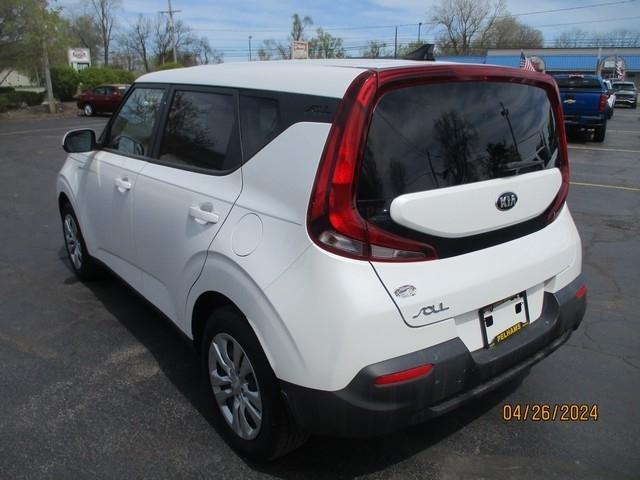 Kia Soul LX CVT 2021