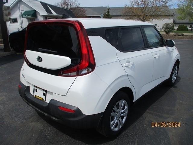 Kia Soul LX CVT 2021