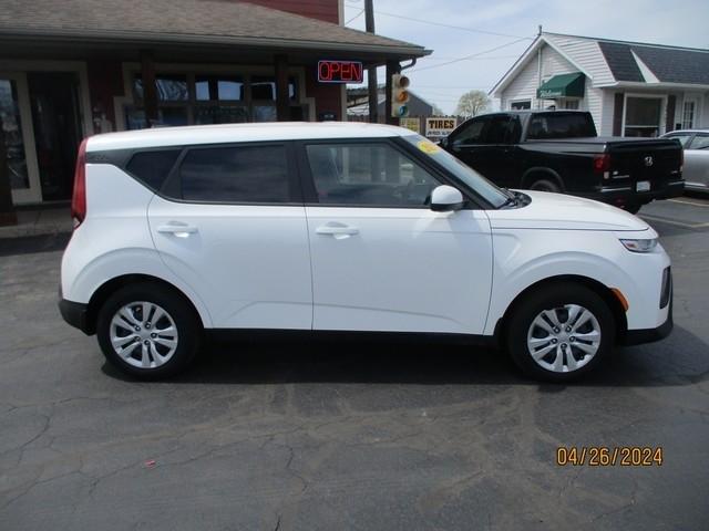 Kia Soul LX CVT 2021