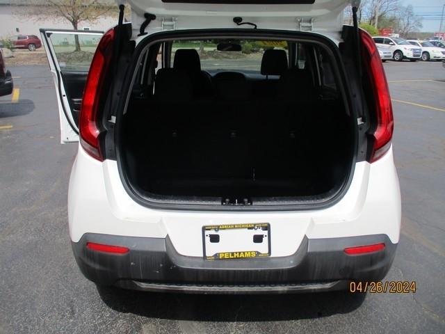 Kia Soul LX CVT 2021