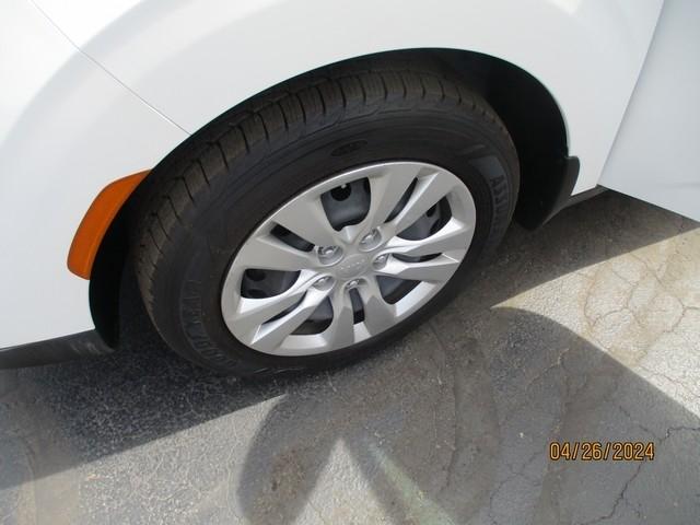 Kia Soul LX CVT 2021