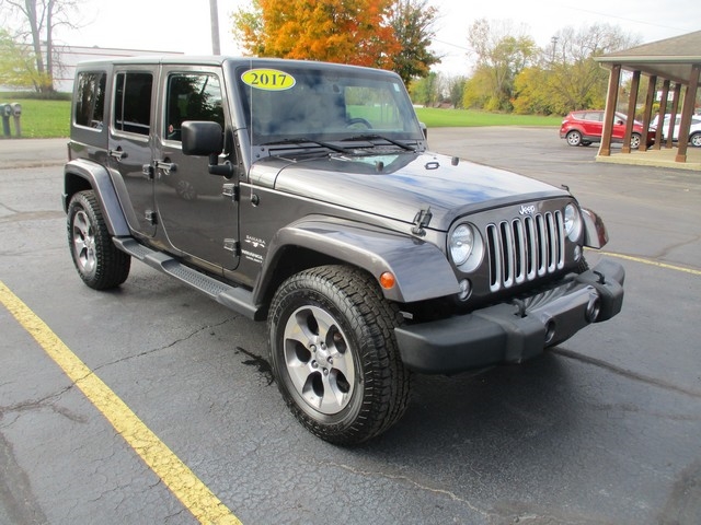 Jeep Wrangler Unlimited Sahara 4WD 2017