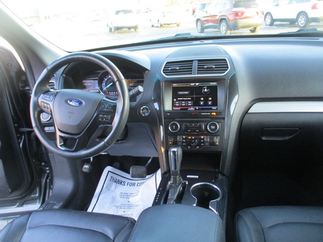 Ford Explorer XLT 4WD 2016