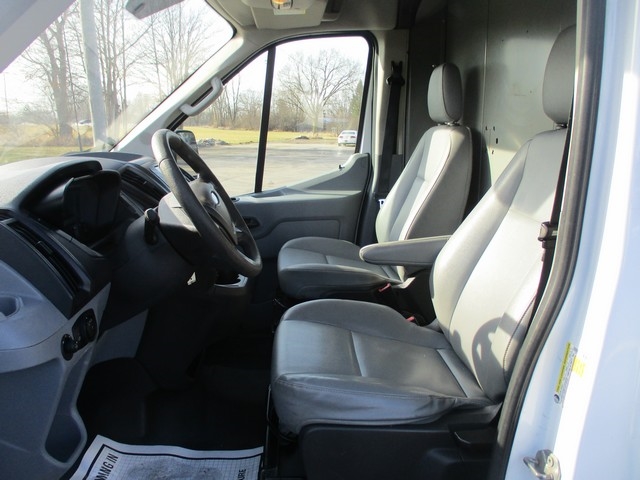 Ford Transit 250 Van Med. Roof w/Sliding Pass. 148-in. WB 2015