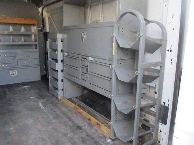 Ford Transit 250 Van Med. Roof w/Sliding Pass. 148-in. WB 2015