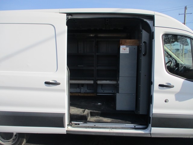 Ford Transit 250 Van Med. Roof w/Sliding Pass. 148-in. WB 2015