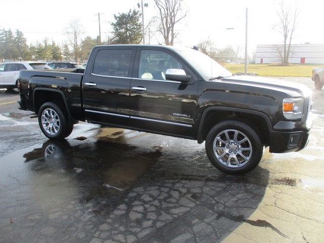 GMC Sierra 1500 Denali Crew Cab Long Box 4WD 2015