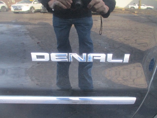 GMC Sierra 1500 Denali Crew Cab Long Box 4WD 2015