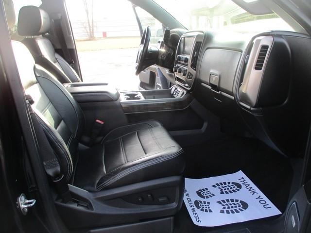 GMC Sierra 1500 Denali Crew Cab Long Box 4WD 2015