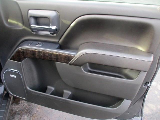 GMC Sierra 1500 Denali Crew Cab Long Box 4WD 2015