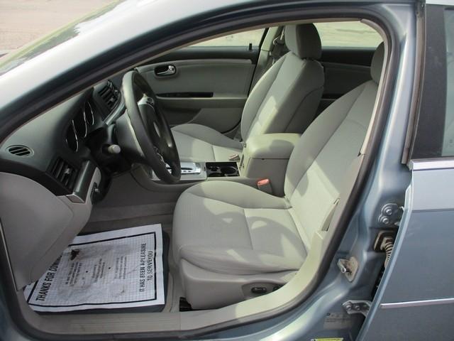Saturn Aura XE 2008