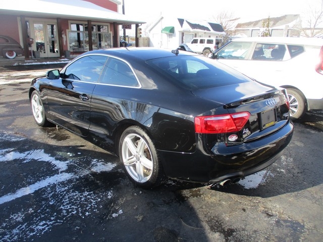 Audi A5 Coupe 2.0T quattro Tiptronic 2012