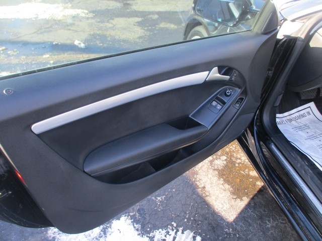 Audi A5 Coupe 2.0T quattro Tiptronic 2012