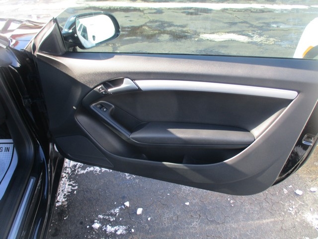 Audi A5 Coupe 2.0T quattro Tiptronic 2012