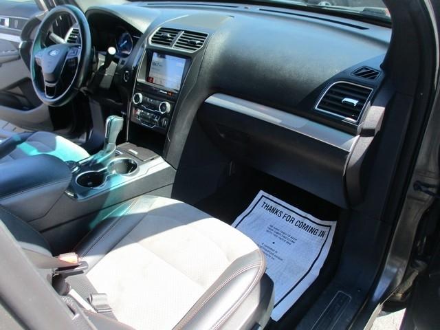 Ford Explorer XLT 4WD 2017