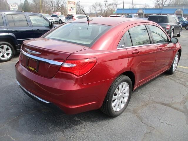 Chrysler 200 Touring 2013