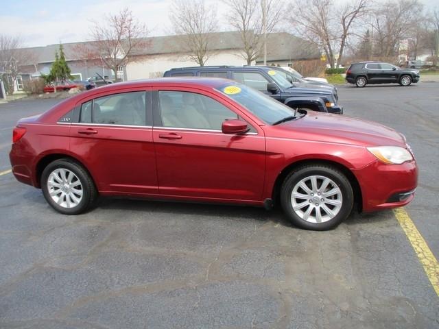 Chrysler 200 Touring 2013