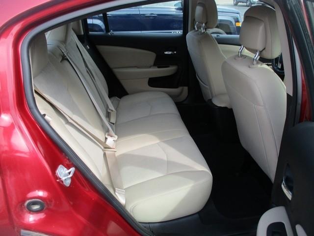 Chrysler 200 Touring 2013