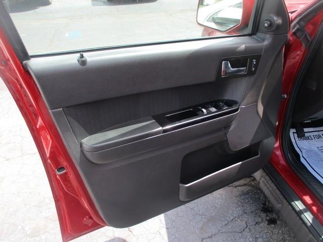Ford Escape Limited 4WD 2011