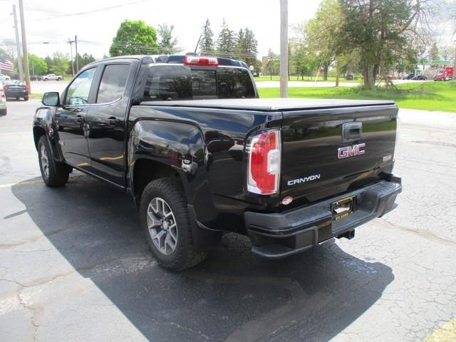 GMC Canyon SLE Crew Cab 4WD 2017