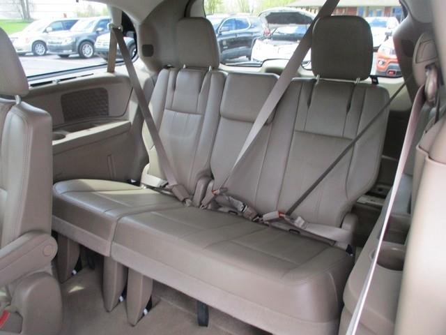 Chrysler Town & Country Touring-L 2014