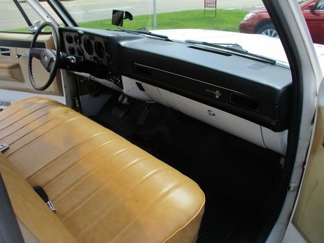 Chevrolet C/K 10 Regular Cab 2WD 1984
