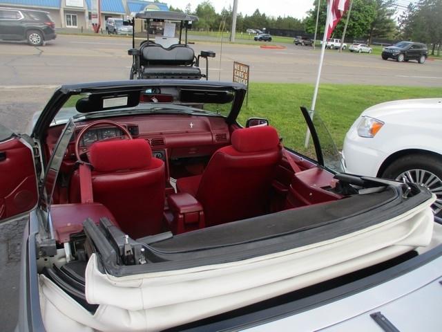 Ford Mustang LX convertible 1993