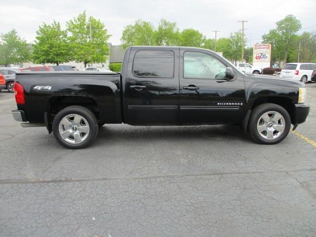 Chevrolet Silverado 1500 LTZ Crew Cab 4WD 2009