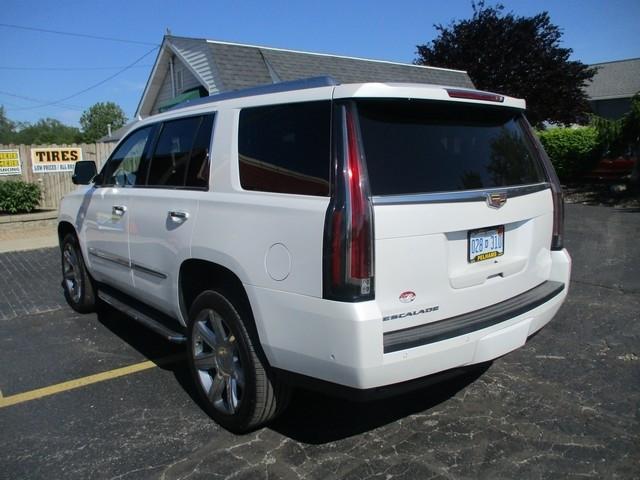 Cadillac Escalade Luxury 4WD 2018