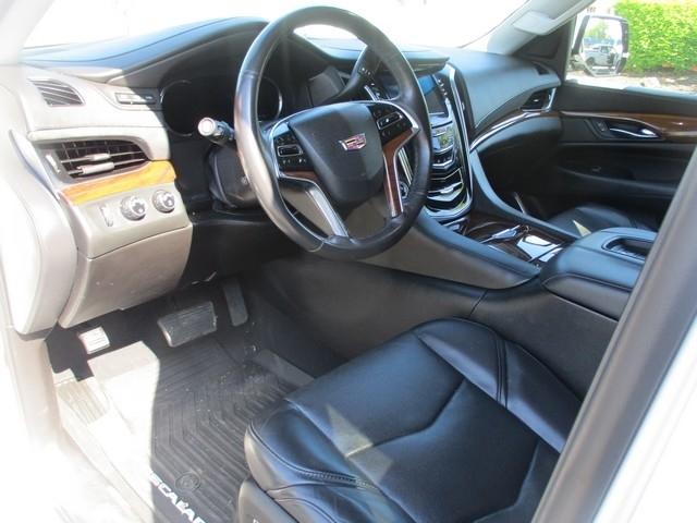 Cadillac Escalade Luxury 4WD 2018