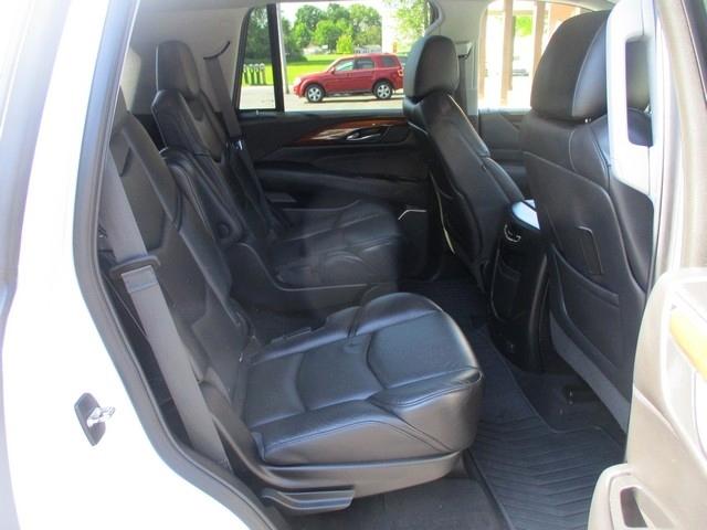 Cadillac Escalade Luxury 4WD 2018