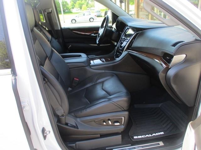 Cadillac Escalade Luxury 4WD 2018
