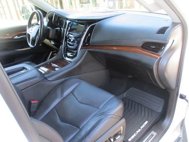 Cadillac Escalade Luxury 4WD 2018