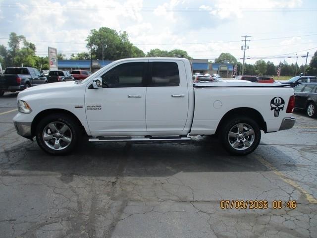 RAM 1500 SLT Quad Cab 4WD 2016