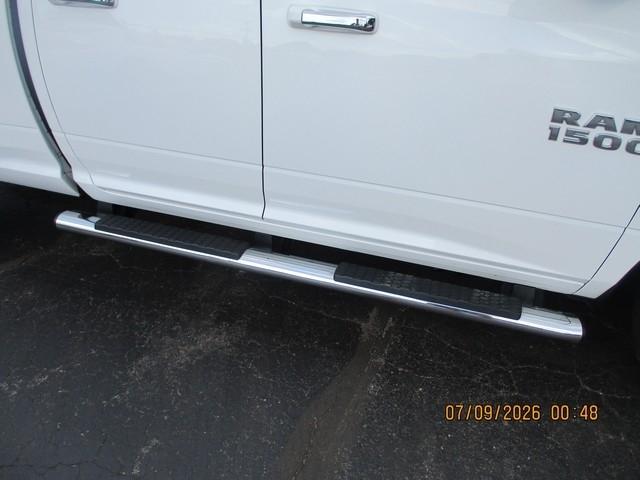 RAM 1500 SLT Quad Cab 4WD 2016