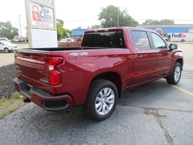 Chevrolet Silverado 1500 Custom Crew Cab Long Box 4WD 2020