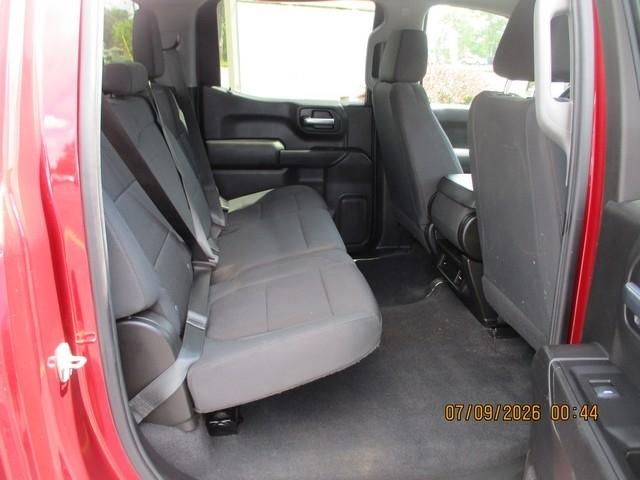 Chevrolet Silverado 1500 Custom Crew Cab Long Box 4WD 2020