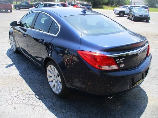 Buick Regal CXL Turbo - 7XT 2011