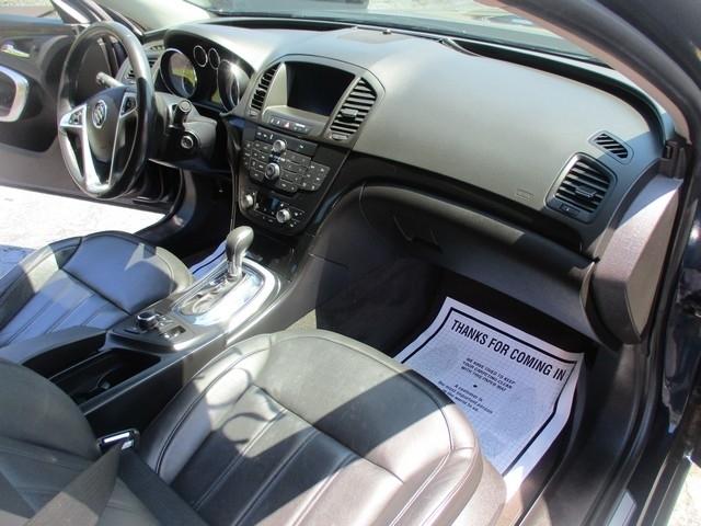 Buick Regal CXL Turbo - 7XT 2011