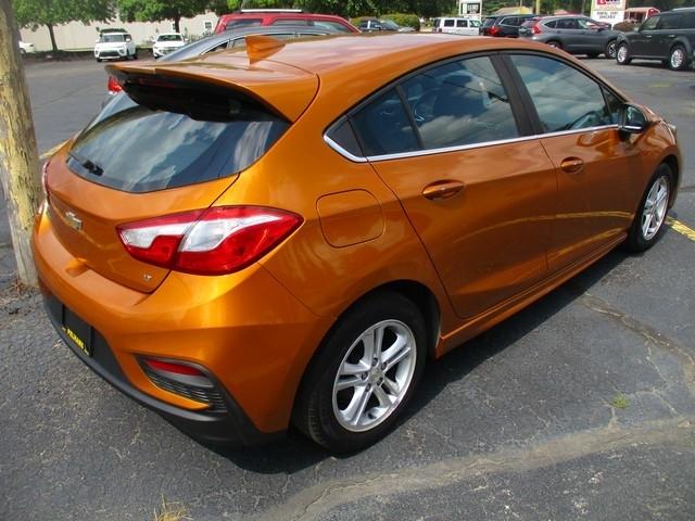 Chevrolet Cruze LT Auto Hatchback 2017