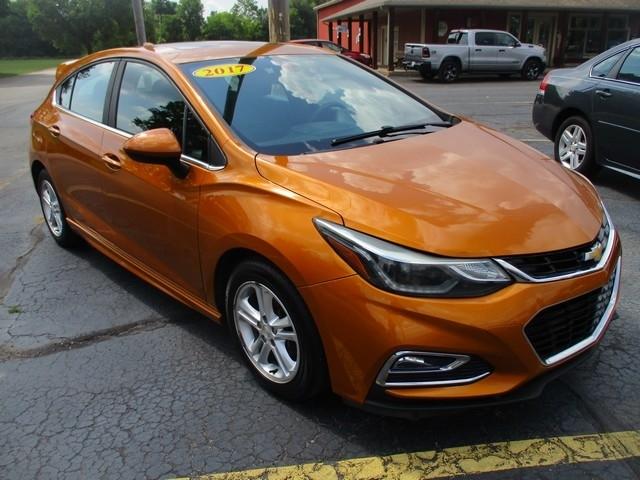 Chevrolet Cruze LT Auto Hatchback 2017