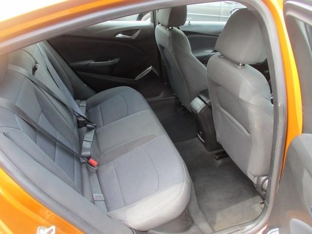 Chevrolet Cruze LT Auto Hatchback 2017