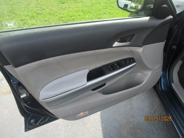 Honda Accord EX-L V-6 Sedan AT 2010