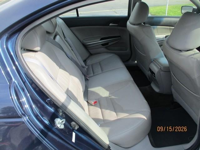 Honda Accord EX-L V-6 Sedan AT 2010